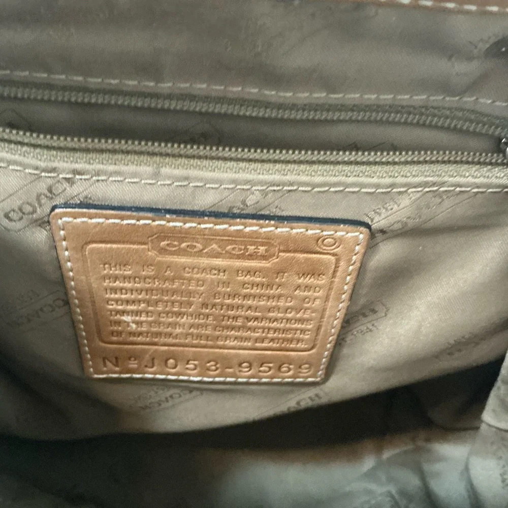 COACH VINTAGE LEATHER  BACK PACK CLEAN 9569